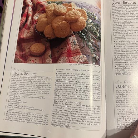 Vtg The South The Beautiful Cookbook Authentic Recipes From the American South - Picture 3 of 9